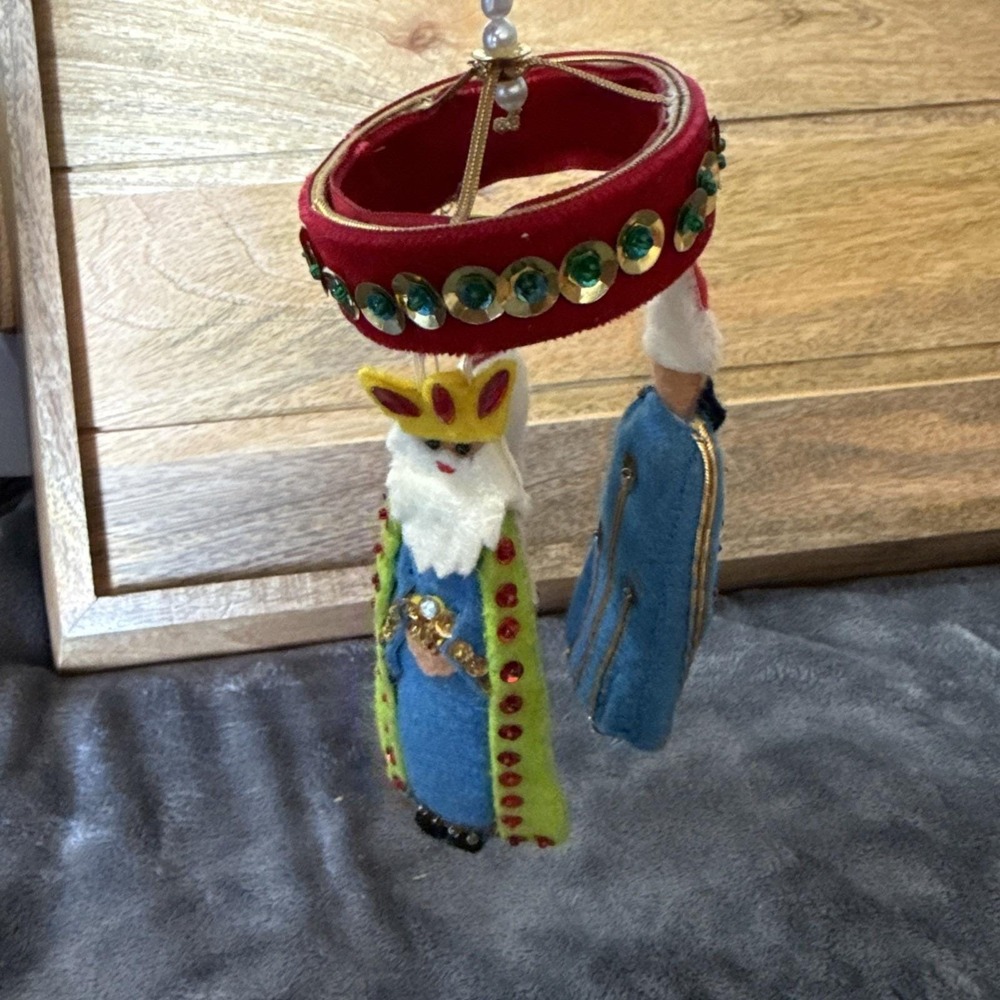 Vintage Bucilla Jeweled Christmas Mobile Wise Men Felt Hanging